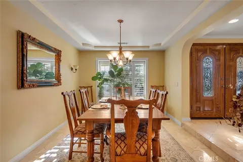 Dining - 14231 Tawya, Apple Valley, CA 92307 photo 3 of 3