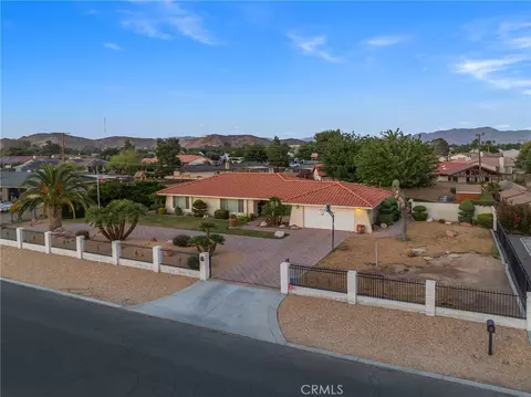View/Area - 14231 Tawya, Apple Valley, CA 92307 photo 4 of 5