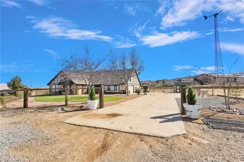 5205 Snow Line, Phelan, CA 92371 photo 3