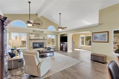 5205 Snow Line, Phelan, CA 92371 photo 8
