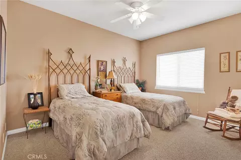 Bedroom - 14128 Rincon, Apple Valley, CA 92307 photo 4 of 9