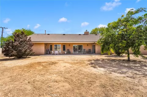 Exterior - 14128 Rincon, Apple Valley, CA 92307 photo 10 of 11