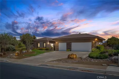 19274 Kanbridge St, Apple Valley, CA 92308