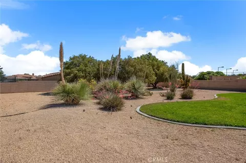 Exterior - 19274 Kanbridge St, Apple Valley, CA 92308 photo 5 of 6