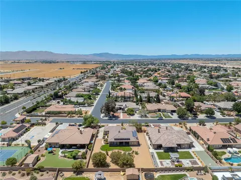View/Area - 19274 Kanbridge St, Apple Valley, CA 92308 photo 2 of 5