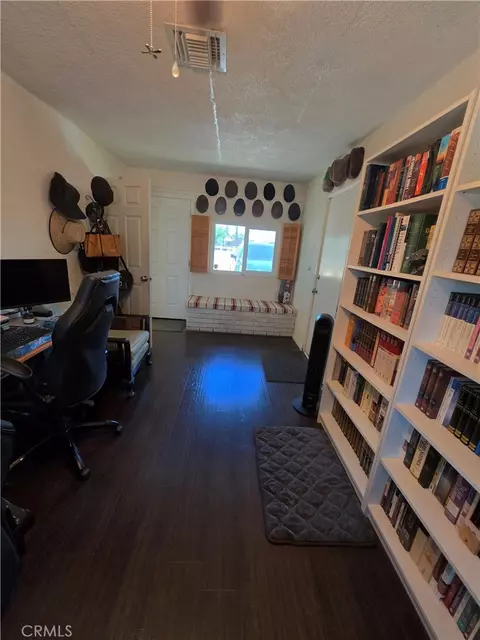 Entry Way - 13033 Chief Joseph, Apple Valley, CA 92308 photo 1 of 1