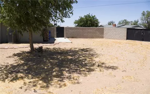 Exterior - 13033 Chief Joseph, Apple Valley, CA 92308 photo 5 of 5