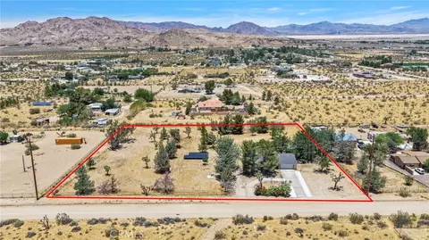 View/Area - 31178 Pawnee, Lucerne Valley, CA 92356 photo 1 of 8