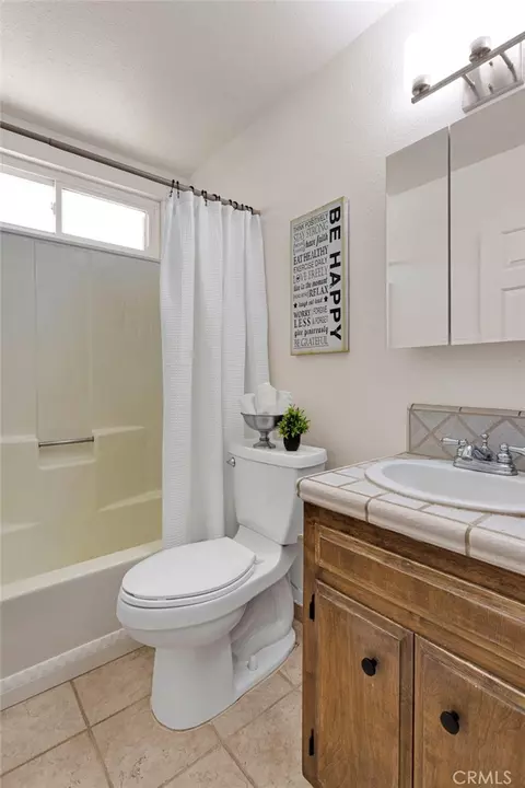Bath - 31178 Pawnee, Lucerne Valley, CA 92356 photo 2 of 4