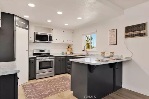 Kitchen - 31178 Pawnee, Lucerne Valley, CA 92356 photo 1 of 4