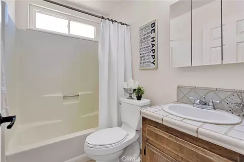 Bath - 31178 Pawnee, Lucerne Valley, CA 92356 photo 1 of 4