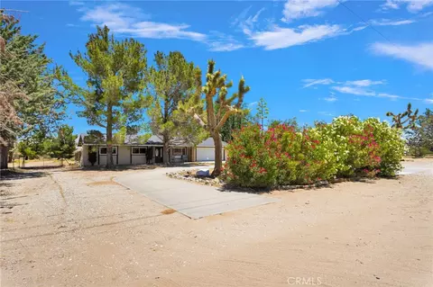 Exterior - 31178 Pawnee, Lucerne Valley, CA 92356 photo 2 of 10