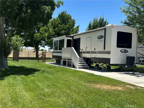 11591 Ridgemark Rd, Apple Valley, CA 92308 photo 3
