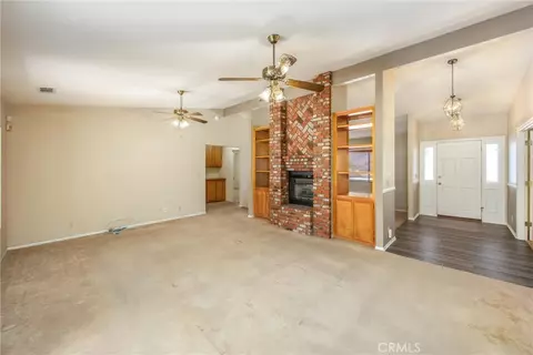 Living - 16466 Tude, Apple Valley, CA 92307 photo 9 of 15