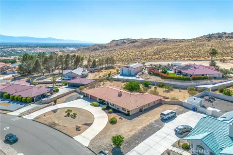 View/Area - 16466 Tude, Apple Valley, CA 92307 photo 3 of 8