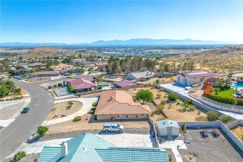 View/Area - 16466 Tude, Apple Valley, CA 92307 photo 4 of 8