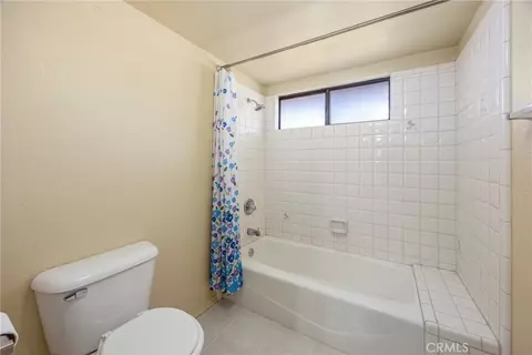 Bath - 16466 Tude, Apple Valley, CA 92307 photo 4 of 6