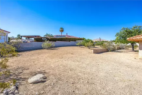 Exterior - 16466 Tude, Apple Valley, CA 92307 photo 5 of 12