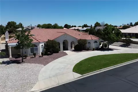 20230 Quail Run Rd, Apple Valley, CA 92308