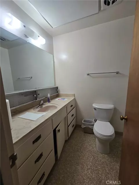 Bath - 25391 Bejoal, Barstow, CA 92311 photo 1 of 6