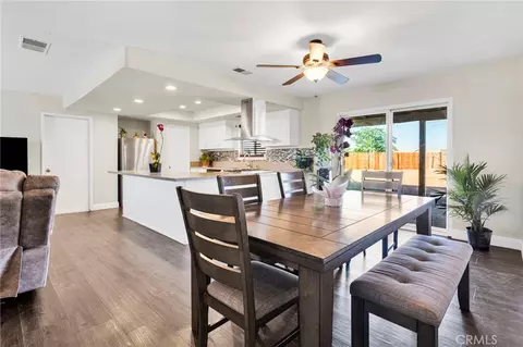 Dining - 21330 Ramona, Apple Valley, CA 92307 photo 2 of 2