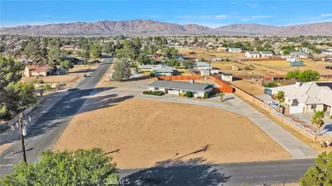 View/Area - 21330 Ramona, Apple Valley, CA 92307 photo 3 of 11
