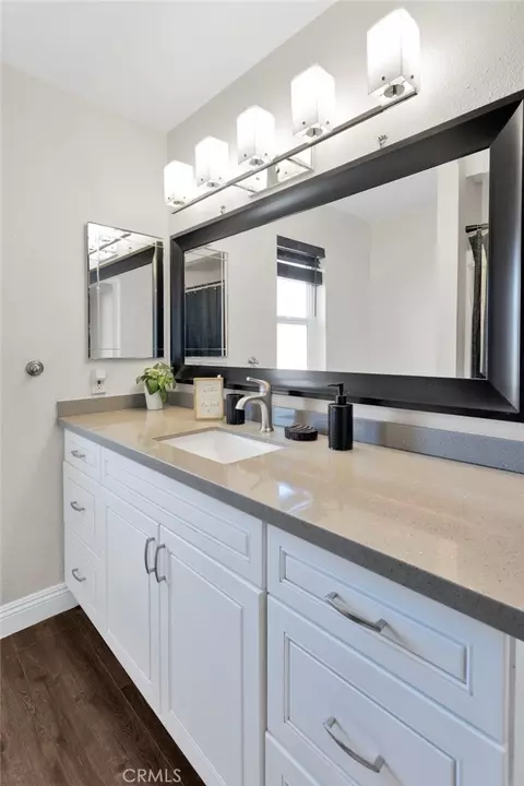 Bath - 21330 Ramona, Apple Valley, CA 92307 photo 4 of 4