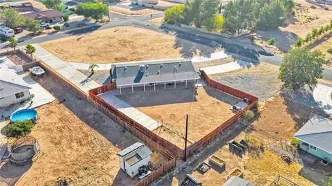View/Area - 21330 Ramona, Apple Valley, CA 92307 photo 6 of 11