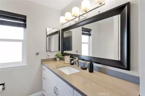 Bath - 21330 Ramona, Apple Valley, CA 92307 photo 3 of 4