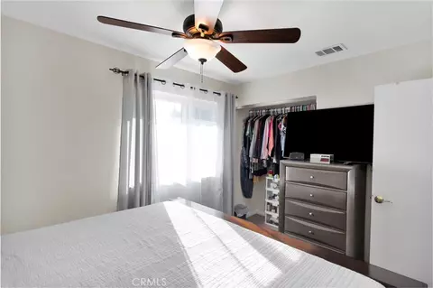 Bedroom - 21330 Ramona, Apple Valley, CA 92307 photo 5 of 6