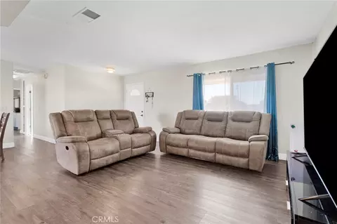 Living - 21330 Ramona, Apple Valley, CA 92307 photo 2 of 2