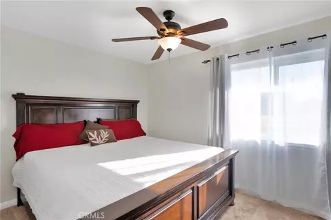 Bedroom - 21330 Ramona, Apple Valley, CA 92307 photo 4 of 6