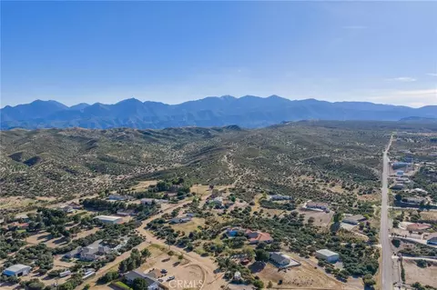 9785 Whitehaven, Hesperia, CA 92344 photo 6