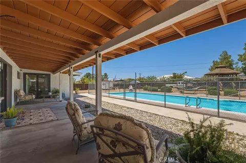 Exterior - 16230 Saint Timothy Rd, Apple Valley, CA 92307 photo 6 of 15
