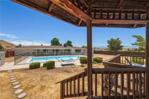 Exterior - 16230 Saint Timothy Rd, Apple Valley, CA 92307 photo 12 of 15
