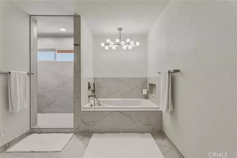 Bath - 16230 Saint Timothy Rd, Apple Valley, CA 92307 photo 1 of 6