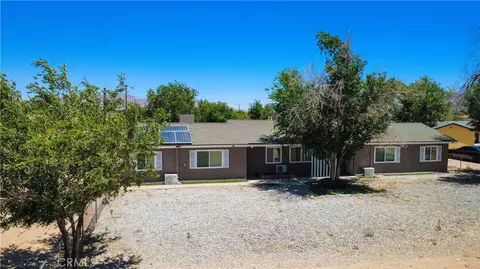Exterior - 13425 Mohawk, Apple Valley, CA 92308 photo 4 of 5