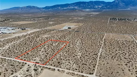 731 Sunset Rd, Lucerne Valley, CA 92356