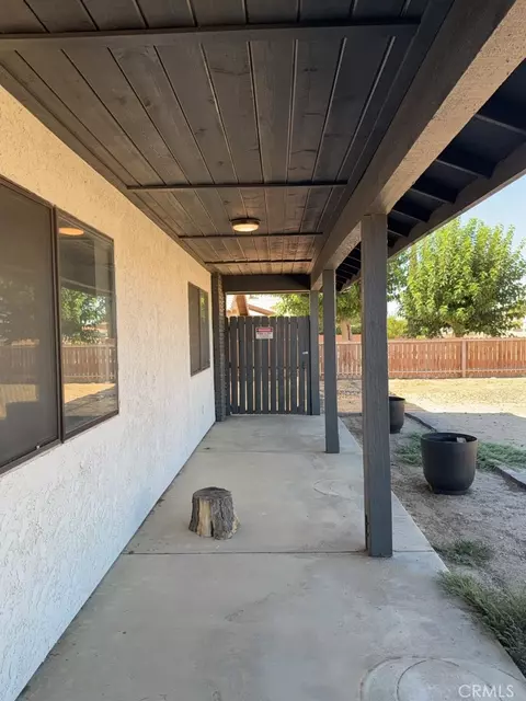 Exterior - 13839 Rincon, Apple Valley, CA 92307 photo 3 of 5