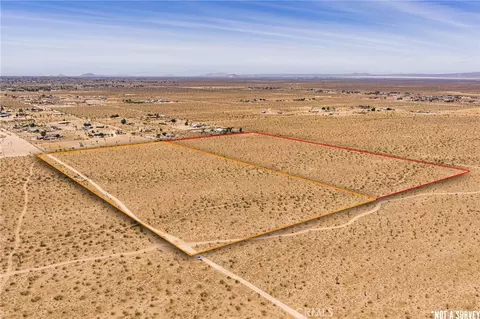 0 Middleton Rd, Phelan, CA 92371