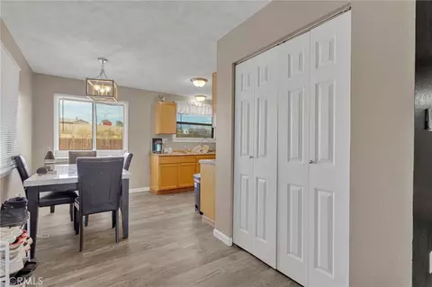 27763 Crestview, Barstow, CA 92311 photo 13