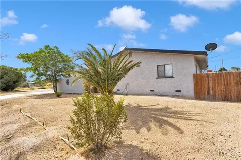 27763 Crestview, Barstow, CA 92311 photo 4