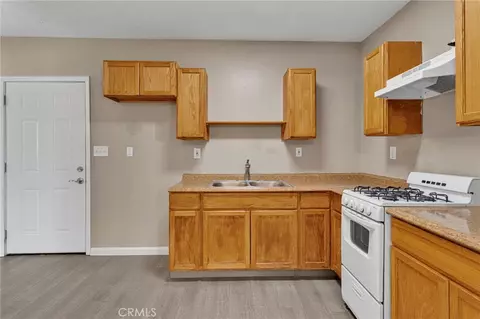 27763 Crestview, Barstow, CA 92311 photo 35