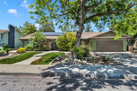 2425 San Fernando Ct, Claremont, CA 91711