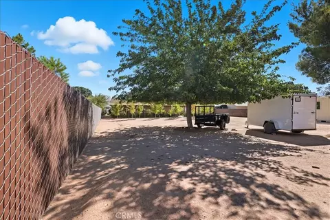 Exterior - 7344 Oxford Ave, Hesperia, CA 92345 photo 8 of 18