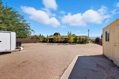 Exterior - 7344 Oxford Ave, Hesperia, CA 92345 photo 18 of 18