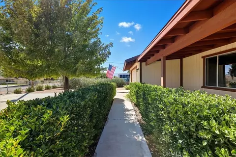 Exterior - 7344 Oxford Ave, Hesperia, CA 92345 photo 4 of 18