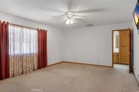 Bedroom - 10636 Regency Rd, Hesperia, CA 92345 photo 6 of 7