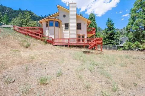 Exterior - 5328 Shirley J, Wrightwood, CA 92397 photo 6 of 8
