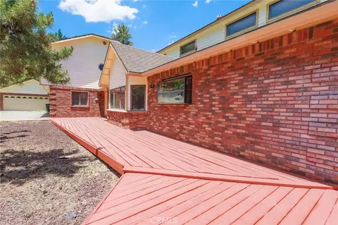 Exterior - 5328 Shirley J, Wrightwood, CA 92397 photo 3 of 8